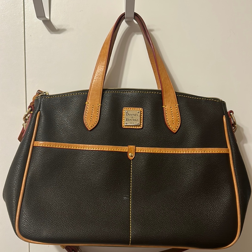 Dooney & Bourke shoulder bag